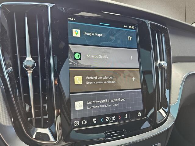 Volvo V60 2.0 T6 Plug-in hybrid AWD Plus Dark | Polestar Engineered 20 inch velgen | Panoramadak | Harman/Kardon | Sportstoelen |