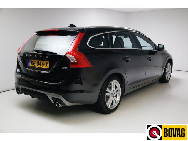 Volvo V60 2.0 D3 150 PK R-Design Ocean Race Business Schuifkanteldak | Leer/Alacntara | Winterpakket Navigatie, Lane-assist, Achteruitrijcamera, El. verstelbare stoelen, Afn.trekhaak