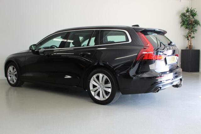 Volvo V60 2.0 D4 Momentum | NL-AUTO+N.A.P! | 191PK | STOEL-VERW | NAVI | WEGKL-TRHAAK | 17'LMV | LED |