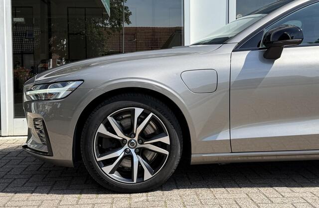 Volvo V60 2.0 T6 Recharge AWD R-Design |Panorama|360°Camera|Trekhaak|