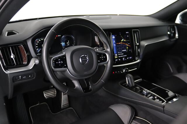 Volvo V60 2.0 T6 Recharge AWD R-Design, Camera, Memory, Navigatie, LED, Cruise Control, Stoel/Stuurverwarming.