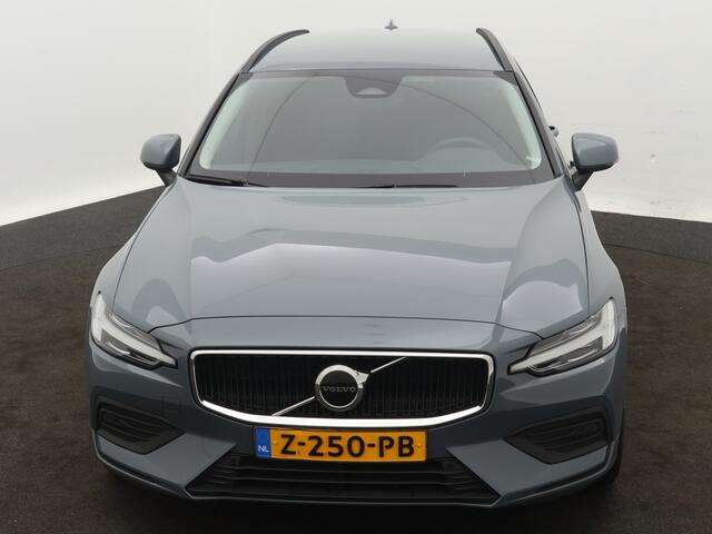 Volvo V60 2.0 B3 Essential Edition | 18 inch velgen | adaptive cruisecontr