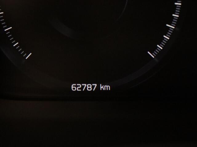 Volvo V60 250pk T6 Recharge AWD R-Design Automaat Camera | Adapt. Cruise | Navi | Parkeersens. v+a | Stoel-/stuurverw. |