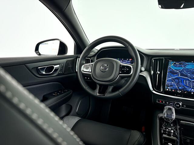 Volvo V60 T6 Aut. Plug-in hybrid AWD Plus Dark | Panoramadak | Harman Kardon | 360° camera | Trekhaak