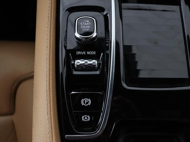 Volvo V60 2.0 T8 Recharge AWD Inscription | Panoramadak | Head-Up | Leder | Harman/Kardon | Trekhaak | Stoelverwarming | 360 Camera | Adaptive cruise | Carplay | Navigatie