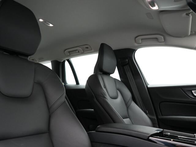 Volvo V60 T6 Twin Engine AWD Momentum Pro Plug In Hybrid 340pk Dealer O.H PHEV | Adaptive Cruise | Harman Kardon | Lederen Sportstoelen | Camera | Pilot Assist | Apple Carplay | Navigatie | Blis | Virtual | DAB
