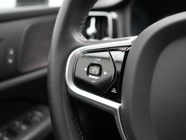Volvo V60 T6 Twin Engine AWD Momentum Pro Plug In Hybrid 340pk Dealer O.H PHEV | Adaptive Cruise | Harman Kardon | Lederen Sportstoelen | Camera | Pilot Assist | Apple Carplay | Navigatie | Blis | Virtual | DAB