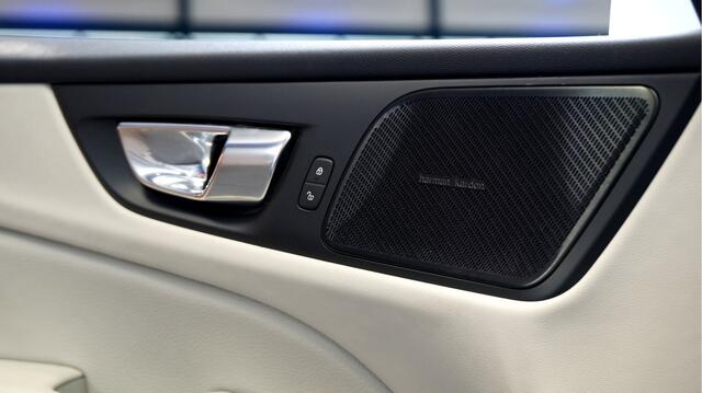 Volvo V60 2.0 T6 Recharge AWD 250kW/340pk Aut8 Inscription PANORAMADAK + HARMAN/KARDON + ADAPT.CRUISE + PILOT ASSIST + STOEL-&STUURVERWARMING + HEAD-UP + CAMERA + KEYLESS ENTRY&GO + LANE ASSIST + PARKSENSOREN V&A + 19" LM-VELGEN!!