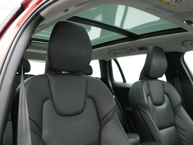 Volvo V60 T6 Twin Engine AWD Inscription Plug In Hybrid 340pk Dealer O.H. PHEV | Panodak | Trekhaak af Fabriek | Lederen Sportstoelen Memory | Apple Carplay | Navigatie | Camera | Virtual | Stoelverwarming |