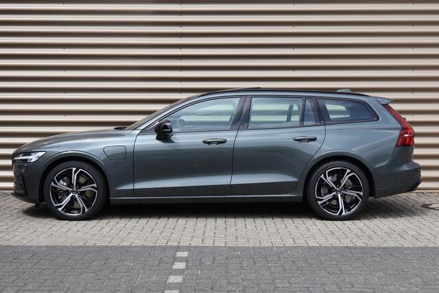 Volvo V60 T6 Plug-in hybrid AWD Ultra Dark | Bowers & Wilkins | Massage en ventilatie stoelen | Panoramdak