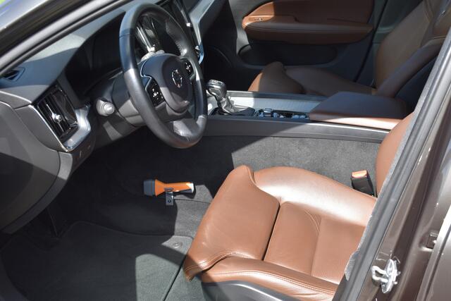 Volvo V60 2.0 T5 Inscription Leer | Pano Dak | ACC | Stoelverwarming | Park A+V | Styling Kit