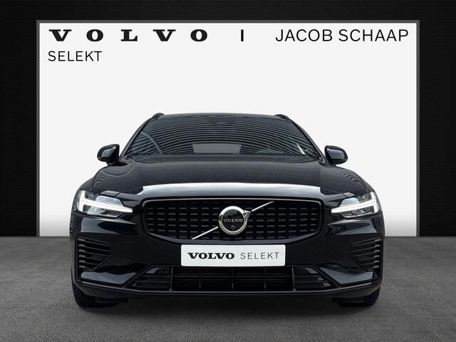 Volvo V60 2.0 T6 Plug-in hybrid AWD Plus Dark / Panorama-dak / Rondom zicht camera / Elektr. inklapbare trekhaak / Elektr. voorstoelen met geheugen /