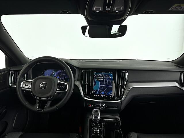 Volvo V60 T6 Aut. Plug-in hybrid AWD Plus Dark | Panoramadak | 360° camera | Harman Kardon | Trekhaak
