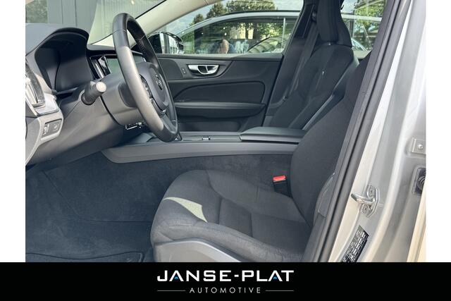 Volvo V60 2.0 B3 AUT Momentum Advantage Trekhaak | Camera |