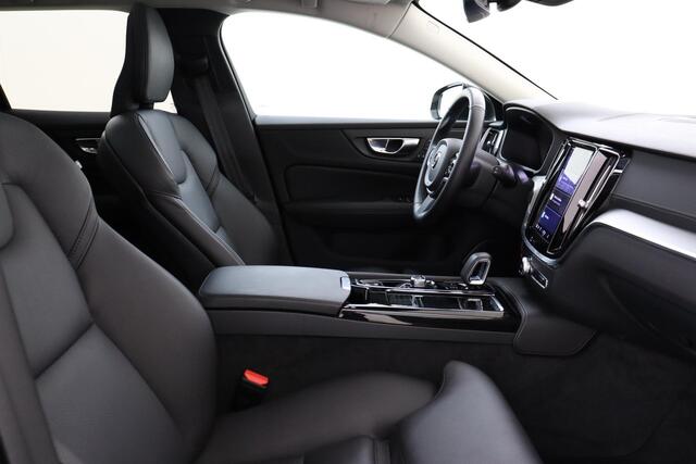 Volvo V60 T6 PLUG-IN HYBRID AWD ULTRA DARK [MY25] -PANO.DAK|HEAD-UP DISP.|HARMAN/KARDON|TREKHAAK|PRIVACY.GLAS