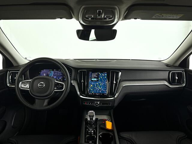 Volvo V60 B4 Aut. Ultimate Bright | Panoramadak | 360° camera | Harman Kardon