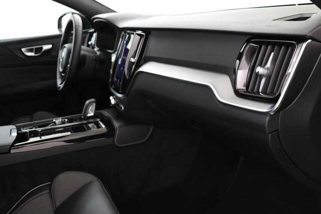 Volvo V60 T8 RECHARGE AWD R-DESIGN -POWER-SEATS|CAMERA|19"|ADAP.LED|BLIS|TREKHAAK
