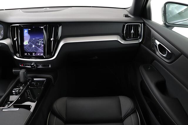 Volvo V60 T8 RECHARGE AWD R-DESIGN -POWER-SEATS|CAMERA|19"|ADAP.LED|BLIS|TREKHAAK