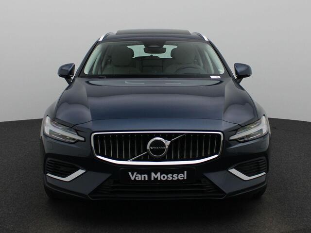 Volvo V60 2.0 T6 Plug-in hybrid AWD Ultimate Bright | Panorama Dak | Lederen Bekleding | Stoel / Stuur Verwarming | Apple Carplay / Android Auto | Bowers & Wilkins Geluid installatie |