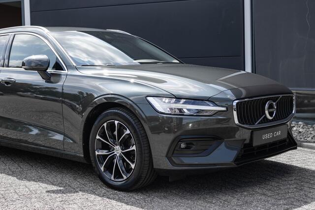 Volvo V60 B3 Automaat Business Pro | Parkassist voor en achter| Parkeer Camera| Adaptieve Cruise Control| Blind spot| Semi Electrische Trekhaak| Verwarmbare Voorstoelen| Verwarmbare Achterbank| Verwarmbaar Stuurwiel.