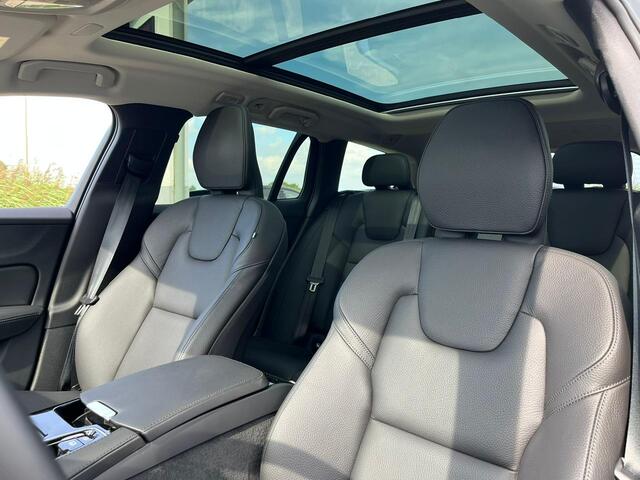 Volvo V60 2.0 T8 Plug-in hybrid AWD Ultra Dark