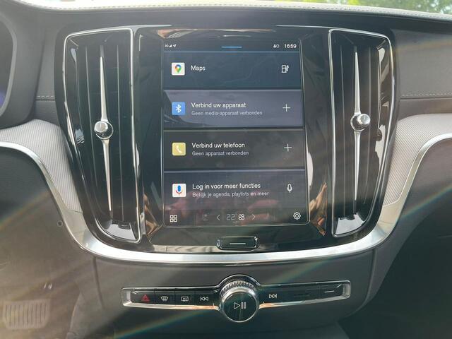 Volvo V60 2.0 T8 Plug-in hybrid AWD Ultra Dark