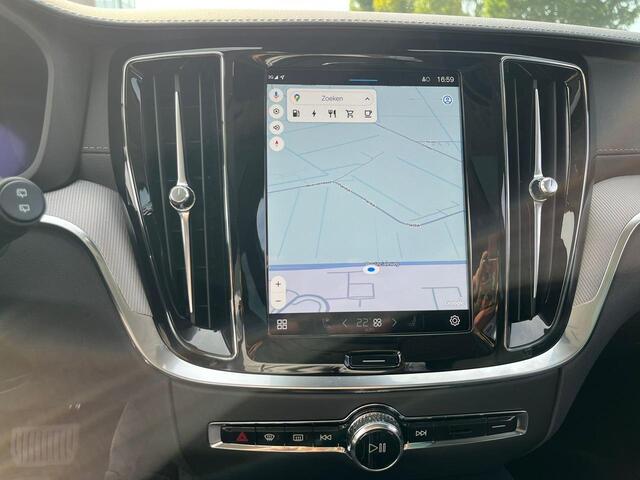 Volvo V60 2.0 T8 Plug-in hybrid AWD Ultra Dark