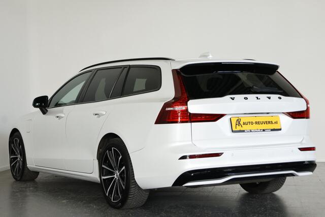Volvo V60 2.0 T6 Plug-in hybrid AWD Plus Dark / LED / Leder / Cam / CarPlay / Google