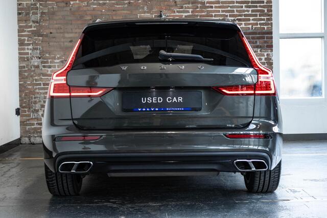 Volvo V60 Automaat Momentum Pro | 19'' Lichtmetalen velgen | Dealer onderhouden | Parkeersensoren voor + achter | Parkeercamera | Navigatie