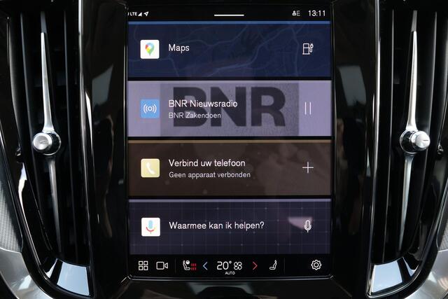 Volvo V60 T6 Plug-in hybrid AWD Essential Edition IntelliSafe Assist & Surround - Parkeercamera achter - Lederen Bekleding - Verwarmde voorstoelen, stuur & achterbank - Parkeersensoren voor & achter - Elektr. verstelbare lendesteunen - 19' LMV