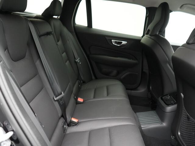 Volvo V60 T6 Plus Dark AWD Plug In Hybrid 340pk Dealer O.H PHEV | Trekhaak Af Fabriek | Adaptive Cruise | Camera | Lederen Sportstoelen Memory & Verwarmd | Google Assistant & Maps | Apple Carplay | Pilot Assist | Blis | Virtual | Navigatie | DAB |