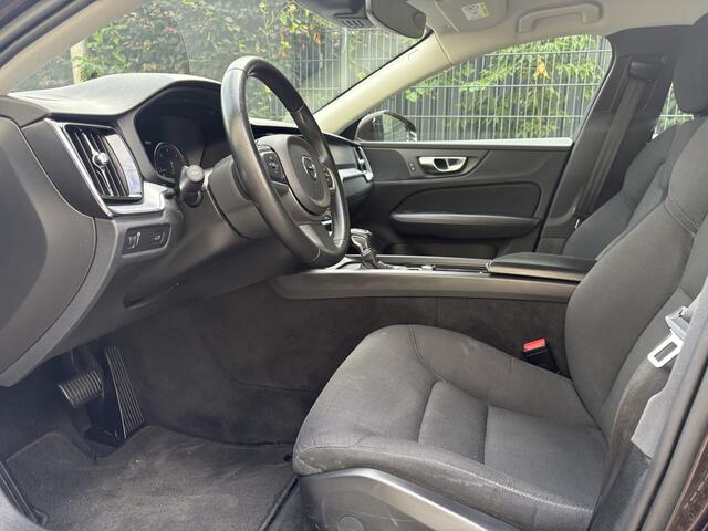 Volvo V60 2.0 D3 Momentum / AUTOMAAT / NAVI / INCL BTW