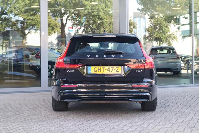 Volvo V60 2.0 T6 Plug-in hybrid AWD Plus Dark | Schuif/kanteldak | 360-camera | Voorruitverwarming |