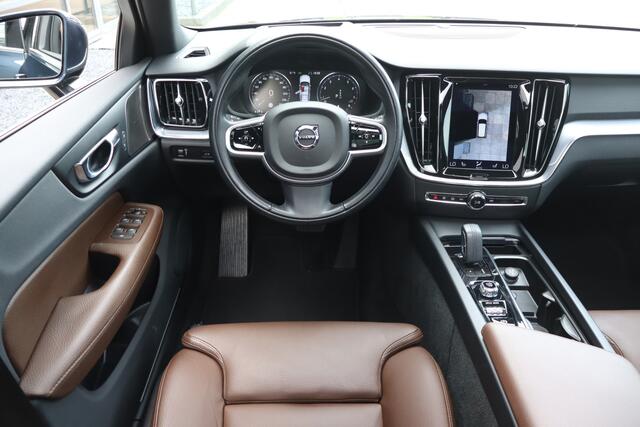 Volvo V60 2.0 B4 Business Pro NL-Auto!! Harm-Kardon I Pano I Elek.Trekhaak!!