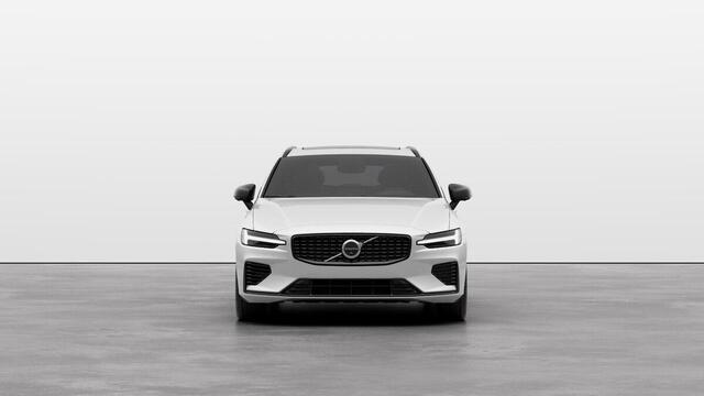 Volvo V60 2.0 T6 Plug-in hybrid AWD Plus Dark | Verwacht Sept. 2025 | Head-Up Display | Schuif/Kantel Panoramadak | Harman Kardon Premium Audio | Nappa Lederen Contourstoelen | 360º Camera |