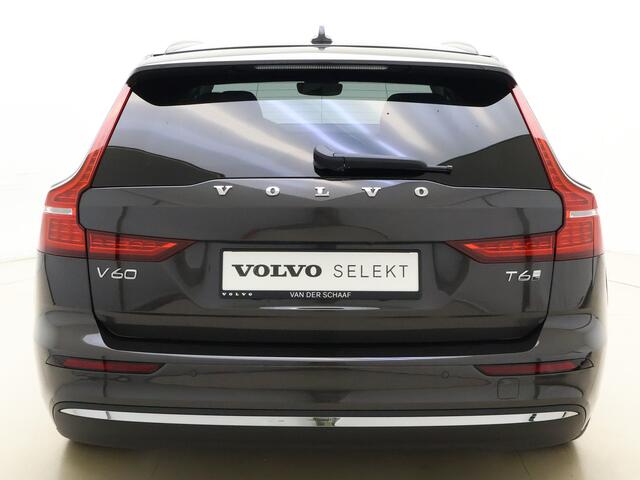 Volvo V60 T6 350pk AWD Essential Edition Bright / Blond leder / ACC / PDC V+A / Camera / Stoel/- en stuurverwarming / 19'' Velgen / Getint glas /