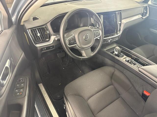 Volvo V60 2.0 B3 Momentum Business | Adaptieve Cruise Control | Trekhaak | Exterieur Styling Kit | 19" Velgen | Donker Glas |