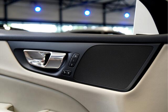 Volvo V60 2.0 T6 AWD 250kW/340pk Aut8 Twin Engine Inscription NAVI SENSUS + ADAPT.CRUISE + PILOT ASSIST + BLIS + STOELVERWARMING&-VENTILATIE + STUURVERWARMING + 360 CAMERA + EL.TREKHAAK + STOELMASSAGE + PARKSENSOREN V&A + 19" LM-VELGEN!!