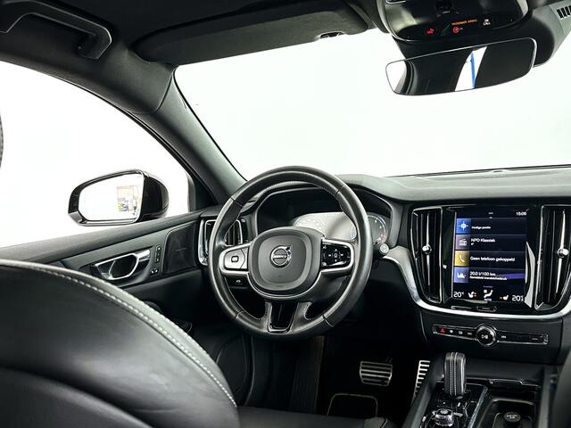 Volvo V60 B3 Aut. R-Design | Panoramadak | Stoel- en stuurverwarming | Harman Kardon | Parkeercamera | Trekhaak