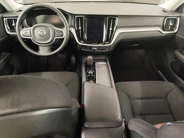 Volvo V60 2.0 B3 Momentum Business | Adaptieve Cruise Control | LED koplampen | Navigatie | Apple CarPlay & Android Auto | DAB+ | Elektrische Achterklep |