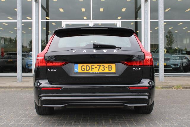 Volvo V60 2.0 T6 Plug-in hybrid AWD Plus Dark | Schuif/kanteldak | El. Trekhaak | 360 Camera | El. Stoelen met geheugen | BLIS