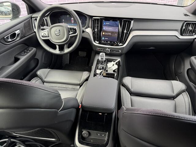 Volvo V60 2.0 T6 Plug-in hybrid AWD Plus Dark | Nieuw binnen | 360° Camera | Stoel en stuurverwarming | Trekhaak | Adaptieve cruise control | Harman/Kardon audio | BLIS dodehoekdetectie |
