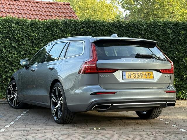 Volvo V60 2.0 T6 Twin Engine AWD Inscription | Panoramadak | Stoelverwarming | Apple Carplay | Camera