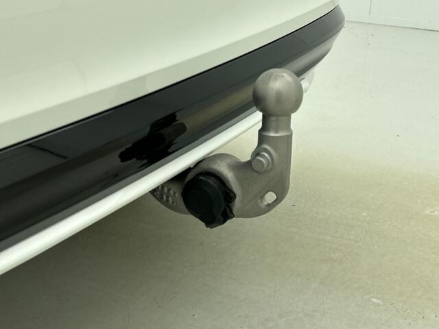 Volvo V60 2.0 T6 AWD Dark | Trekhaak | Elektrische stoelbediening |