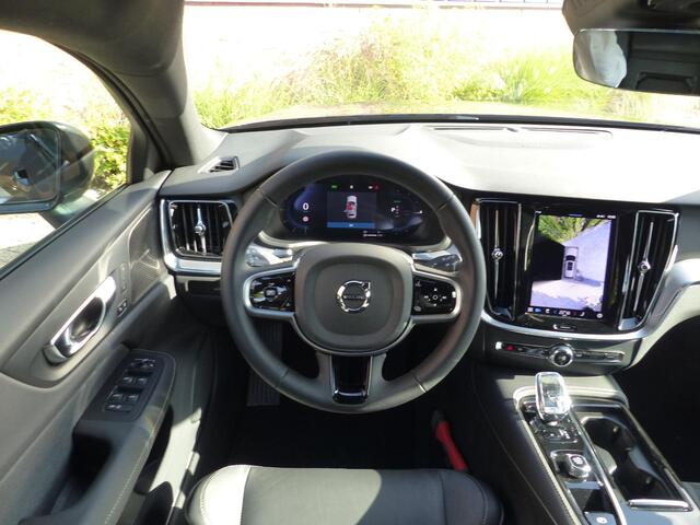 Volvo V60 T6 Plug-in hybrid AWD Plus Dark