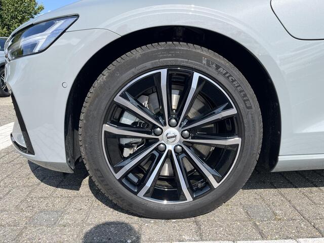 Volvo V60 T6 Plug-in hybrid AWD Plus Dark | 360 Camera | Memoryseats | Trekhaak |