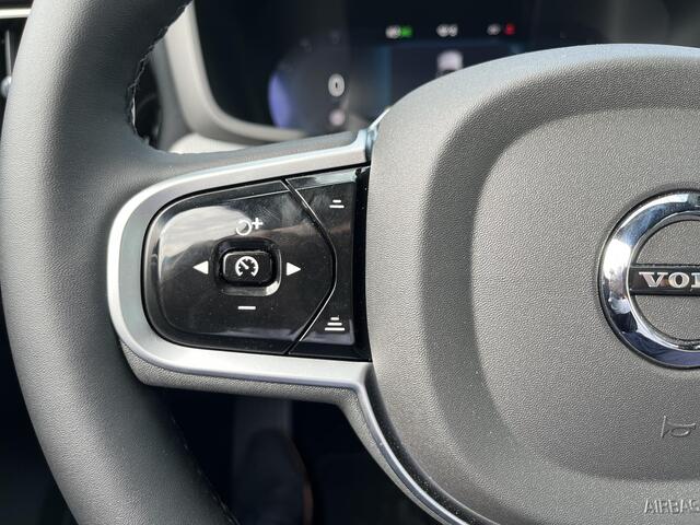 Volvo V60 T6 Plug-in hybrid AWD Plus Dark | 360 Camera | Harman/Kardon | Trekhaak |