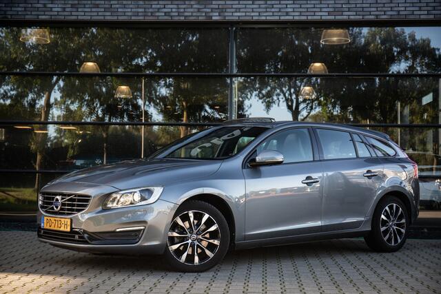 Volvo V60 2.0 T4 Polar+ Dynamic , Trekhaak, Panoramadak,