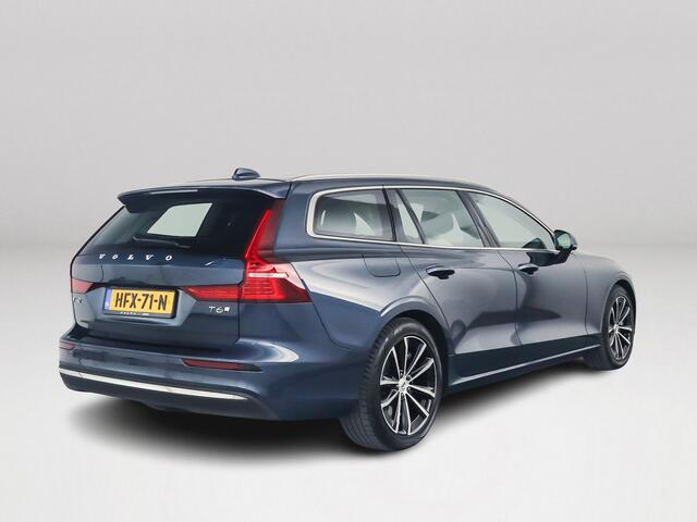 Volvo V60 T6 Plug-in hybrid AWD Essential Bright | Parkeercamera | Stoel- en Stuurverwarming | Trekhaak