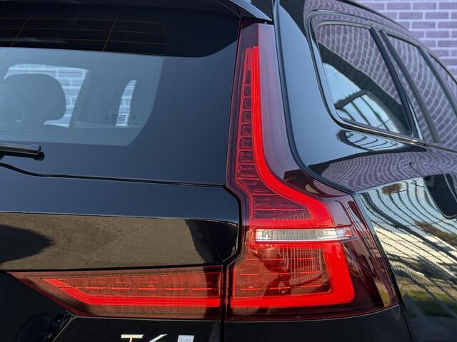 Volvo V60 2.0 T6 Plug-in hybrid AWD Plus Dark | 360° Camera | Stoel en stuurverwarming | Trekhaak | Adaptieve cruise control | Harman/Kardon audio | BLIS dodehoekdetectie |
